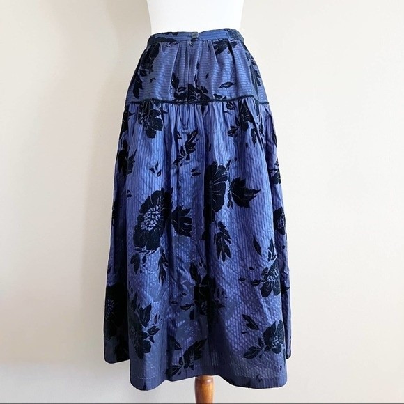 Vintage Dresses & Skirts - Vintage Heller Fracht Violet Floral Velvet Brocade Skirt Size 38